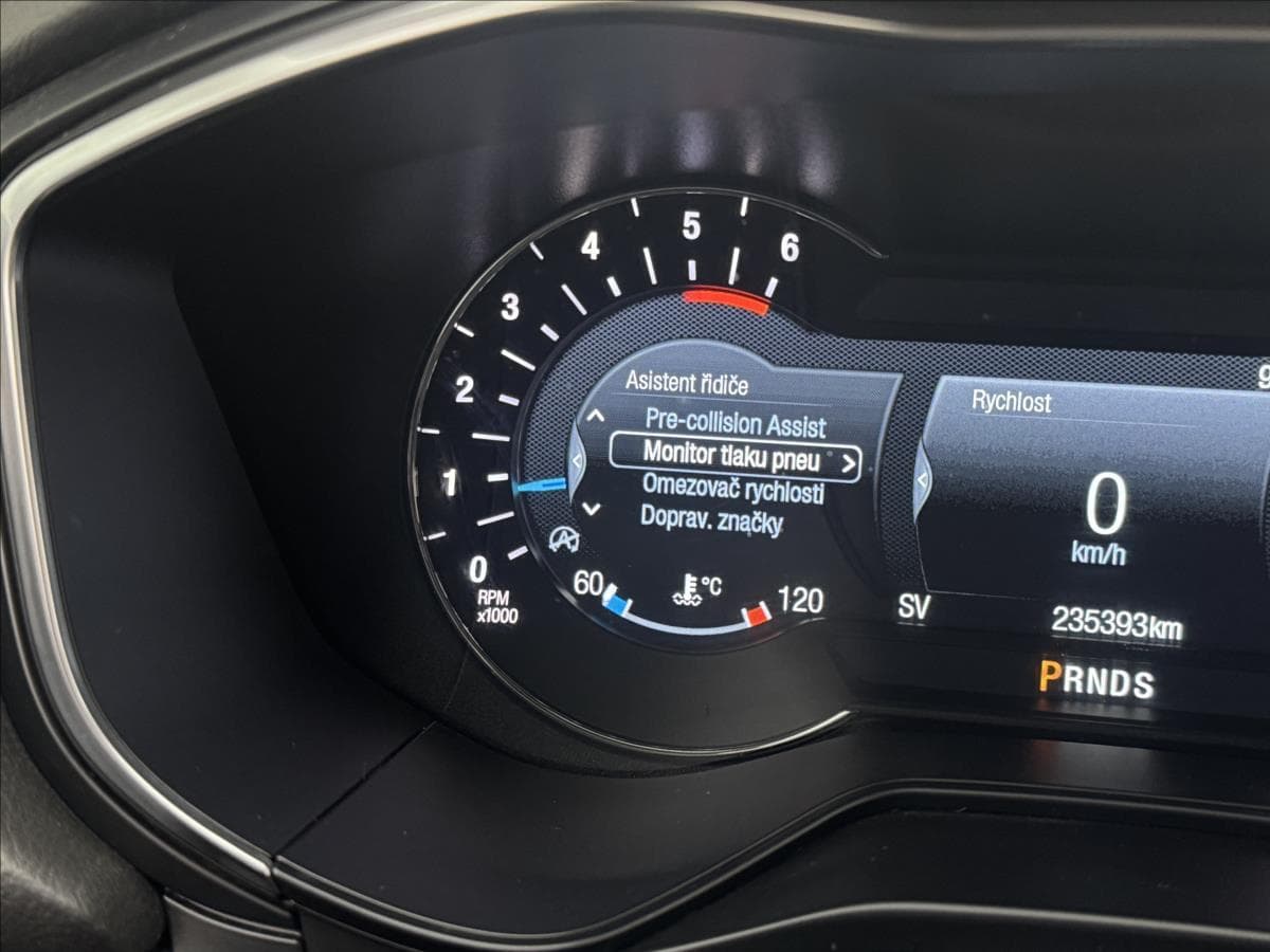 2020 Ford MONDEO - 16