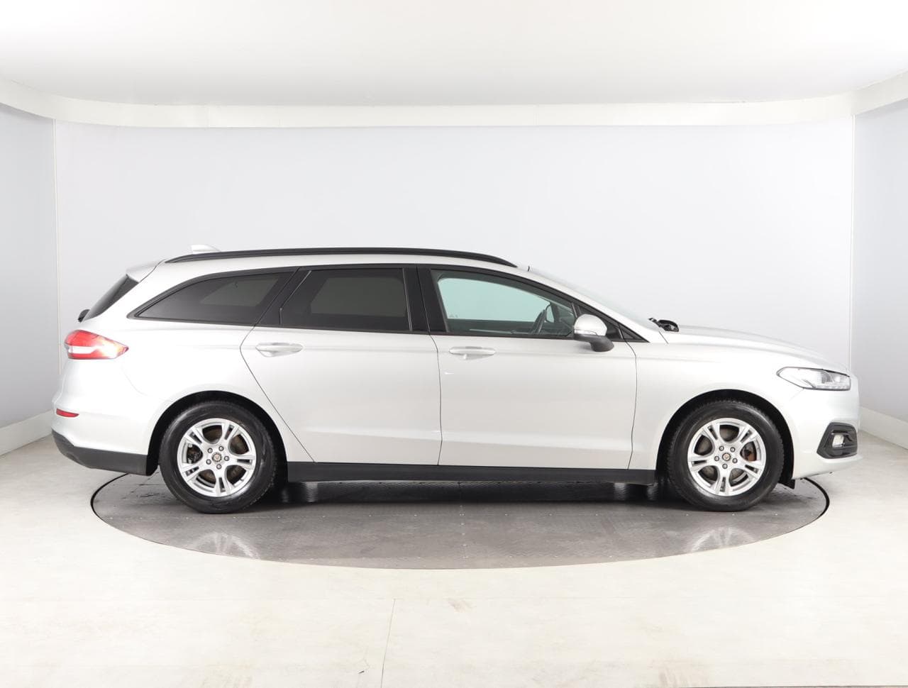 2021 Ford Mondeo - 8