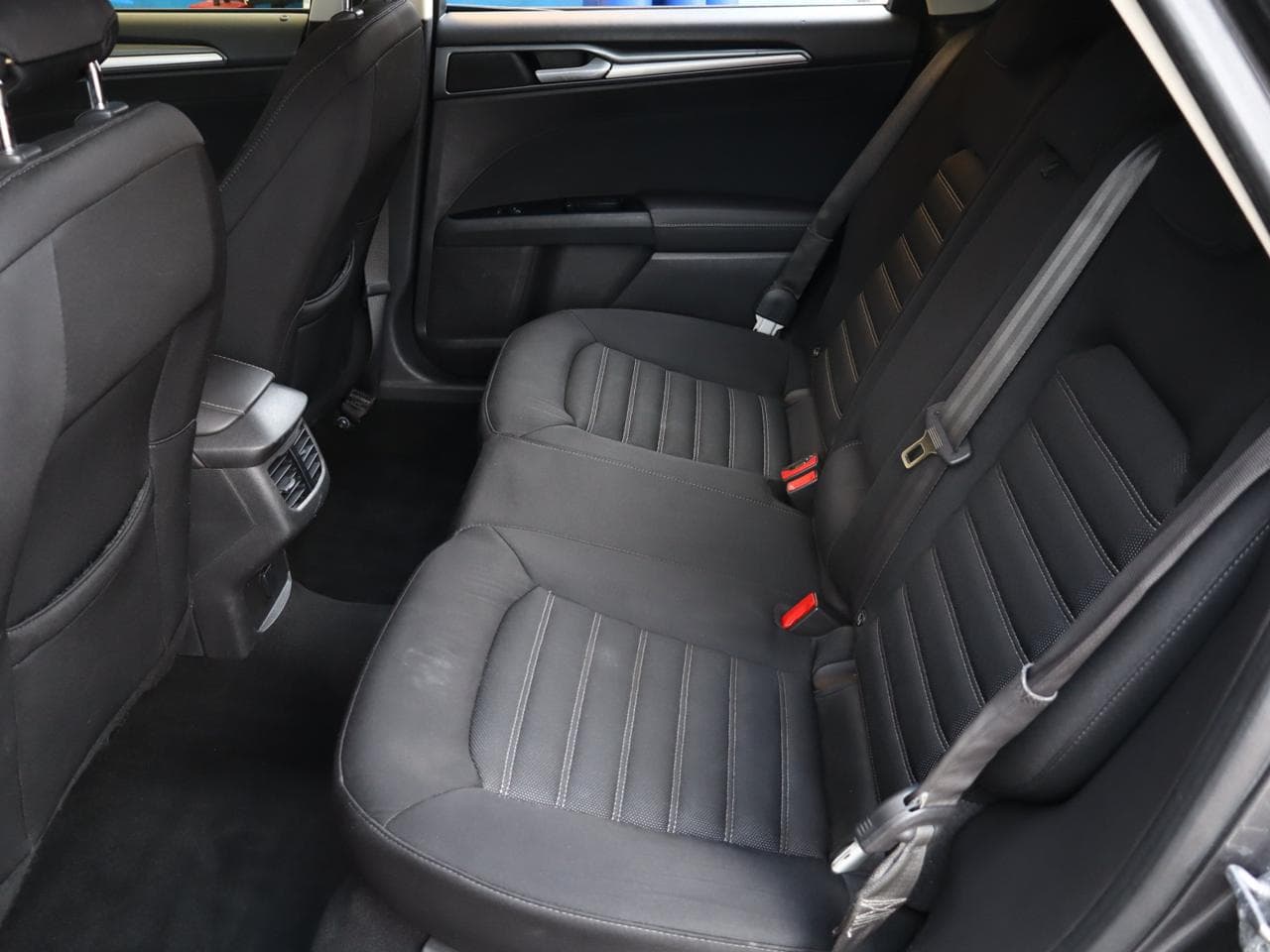 2017 Ford Mondeo - 13