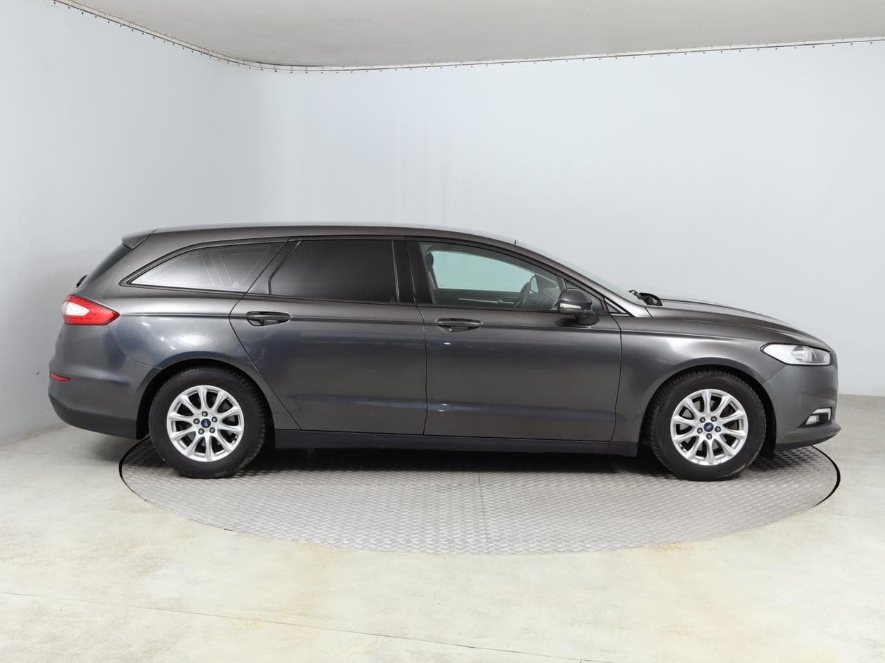 2017 Ford Mondeo - 8