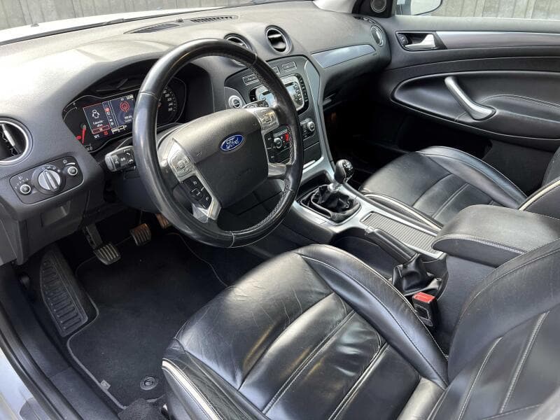 2012 Ford Mondeo - 17