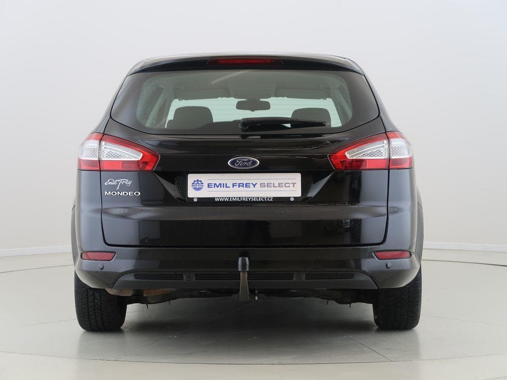 2013 Ford Mondeo - 11