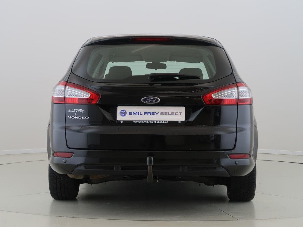 2013 Ford Mondeo - 13
