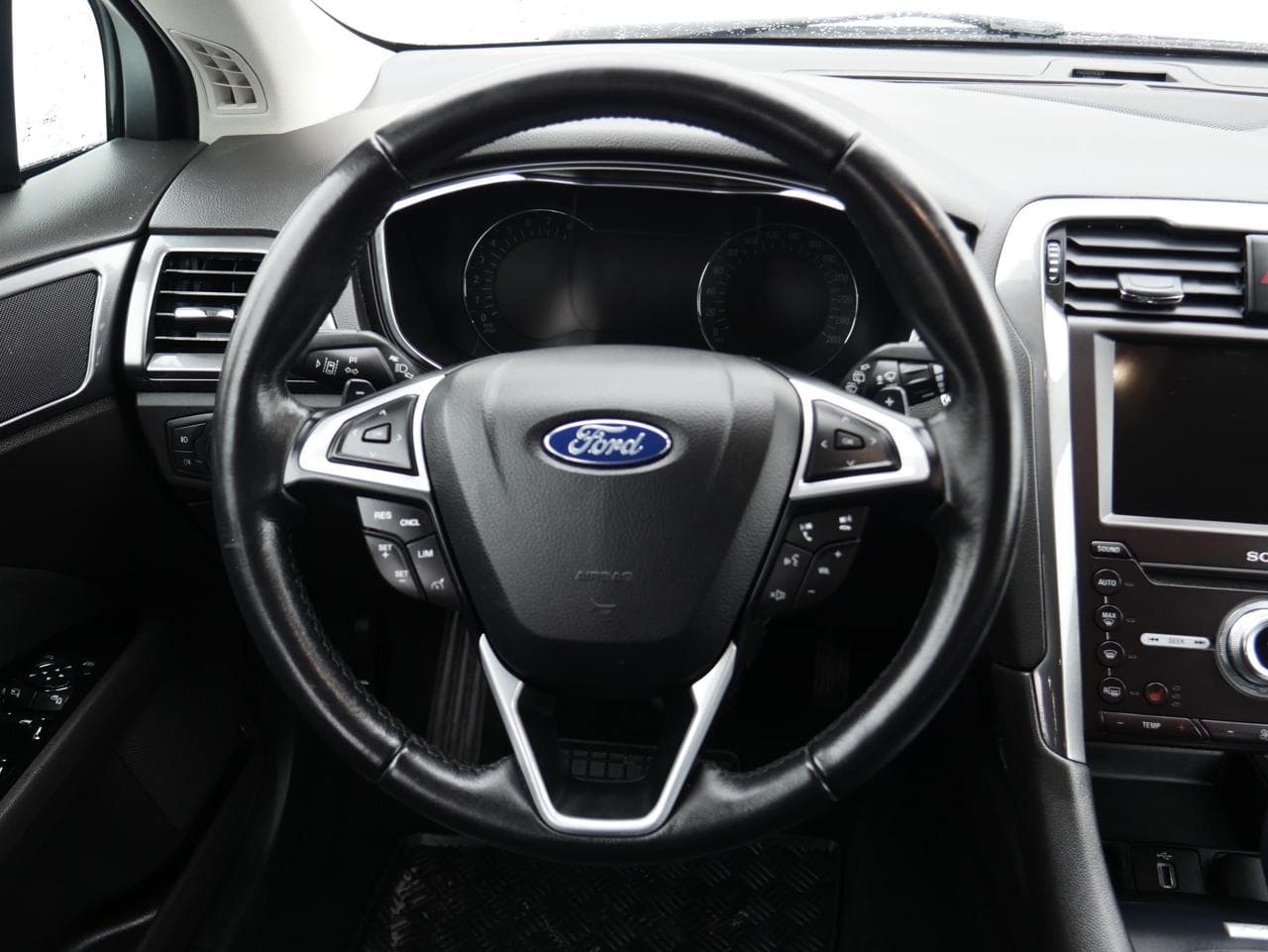 2019 Ford Mondeo - 29