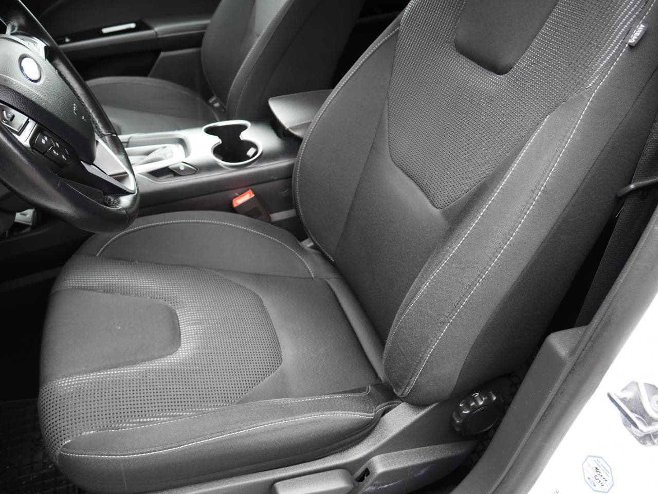 2019 Ford Mondeo - 17