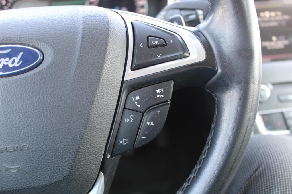 2016 Ford Mondeo - 33