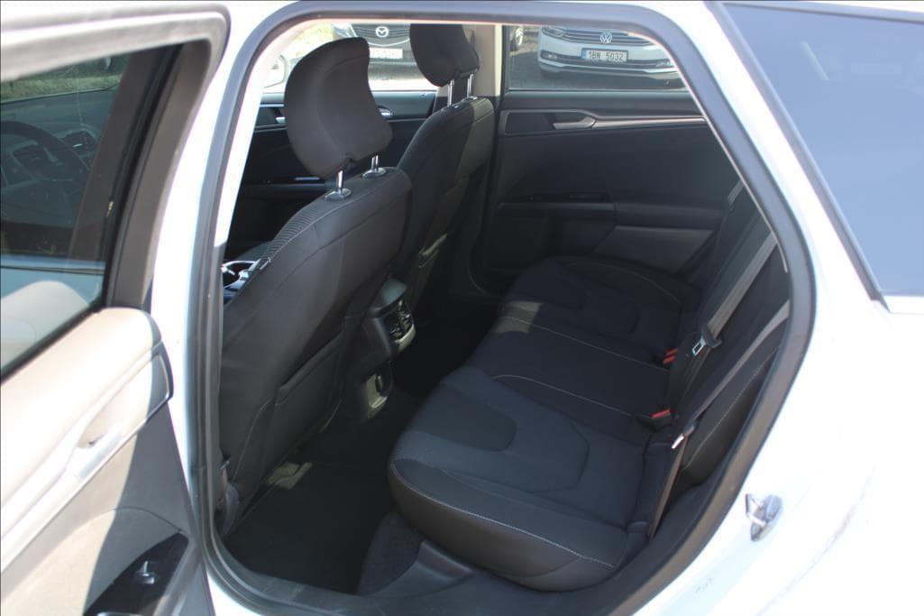 2016 Ford Mondeo - 21