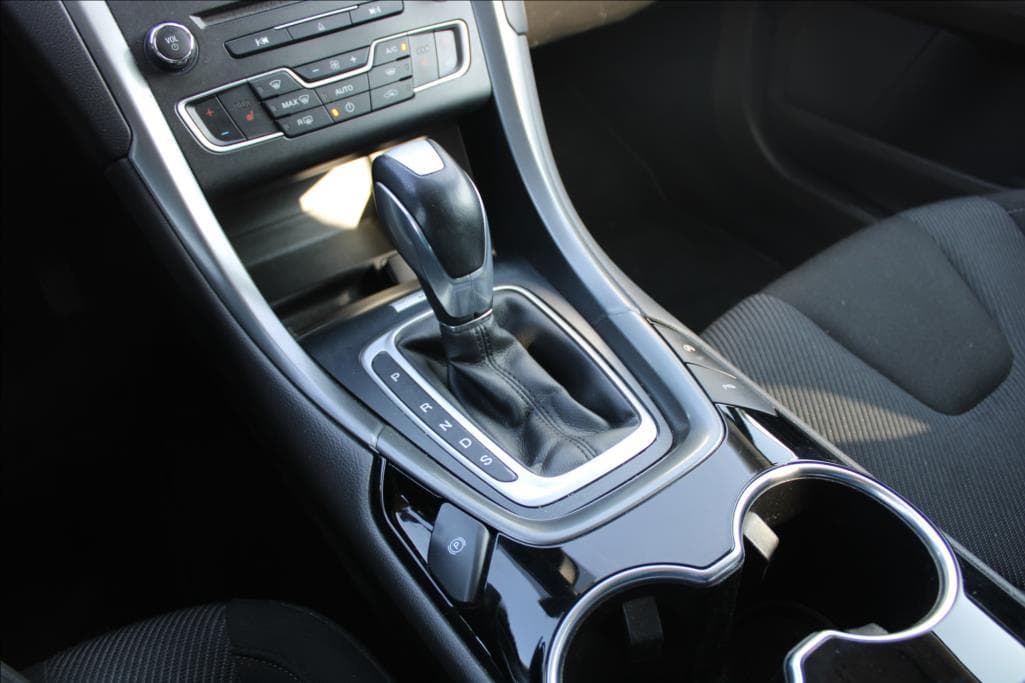 2016 Ford Mondeo - 39