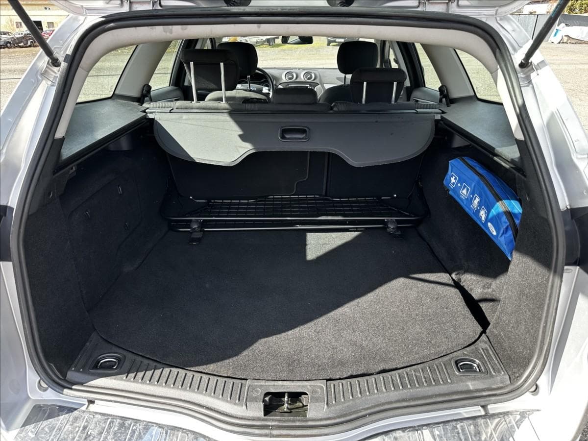 2014 Ford Mondeo - 35