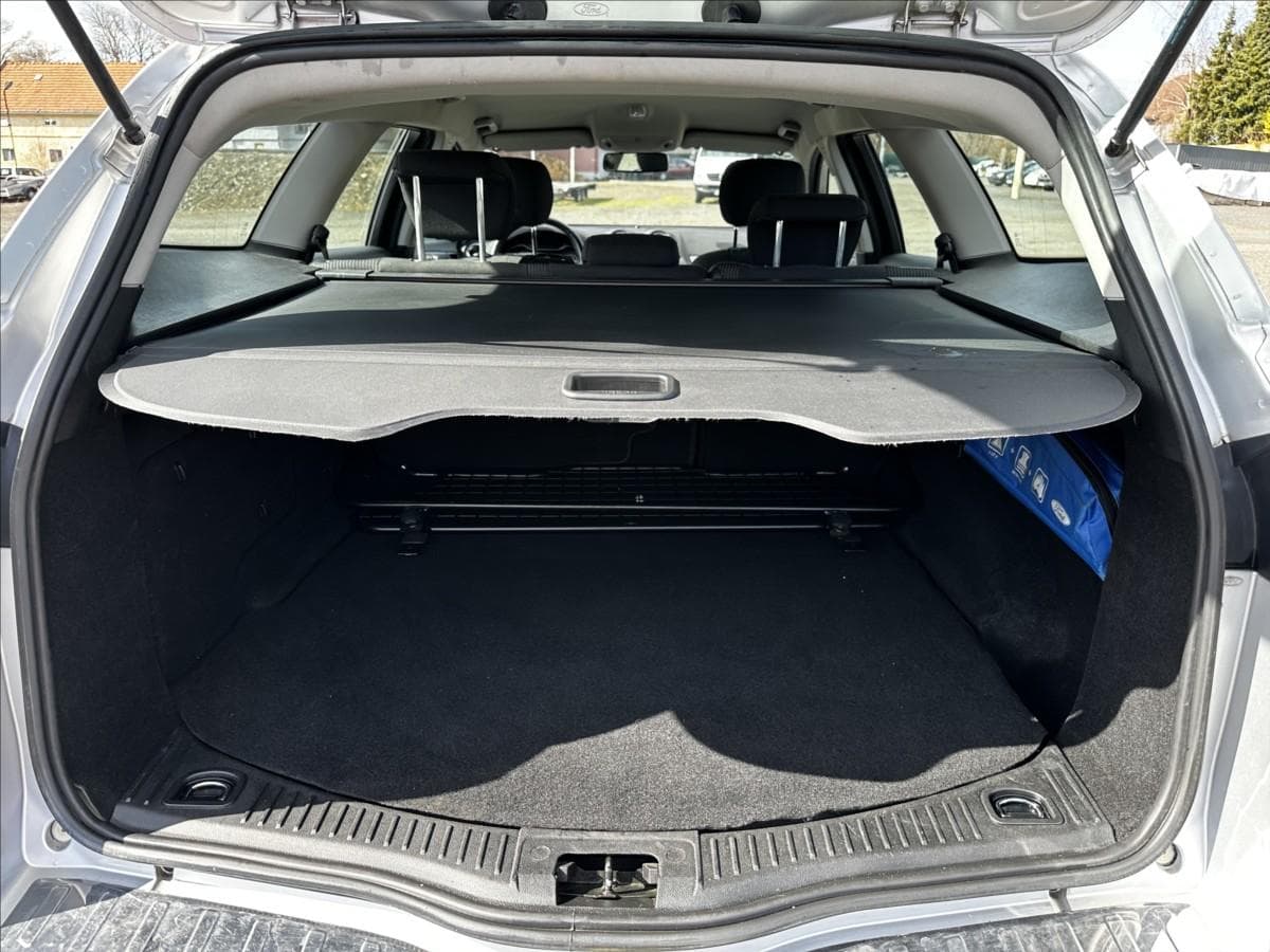 2014 Ford Mondeo - 33