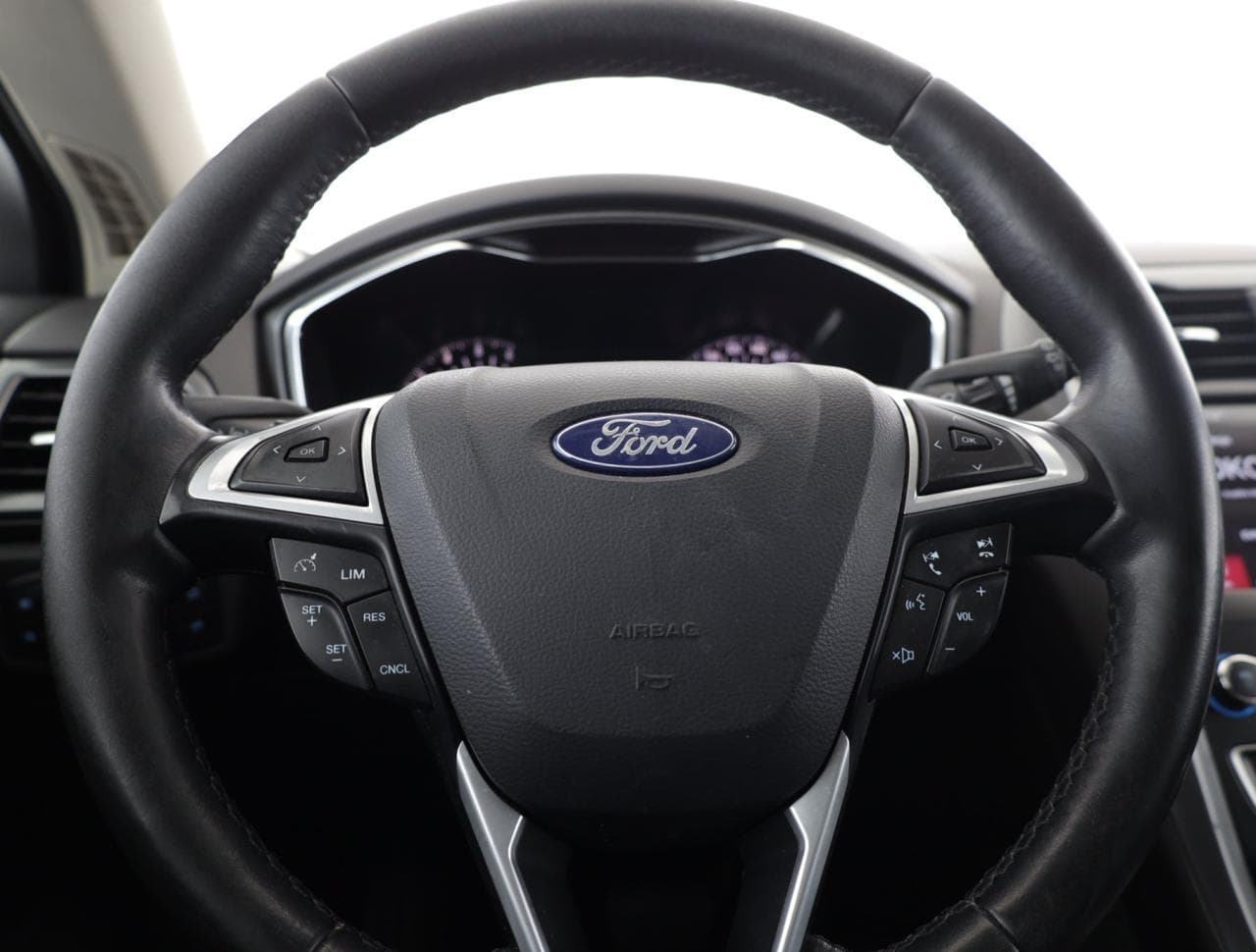 2017 Ford Mondeo - 27