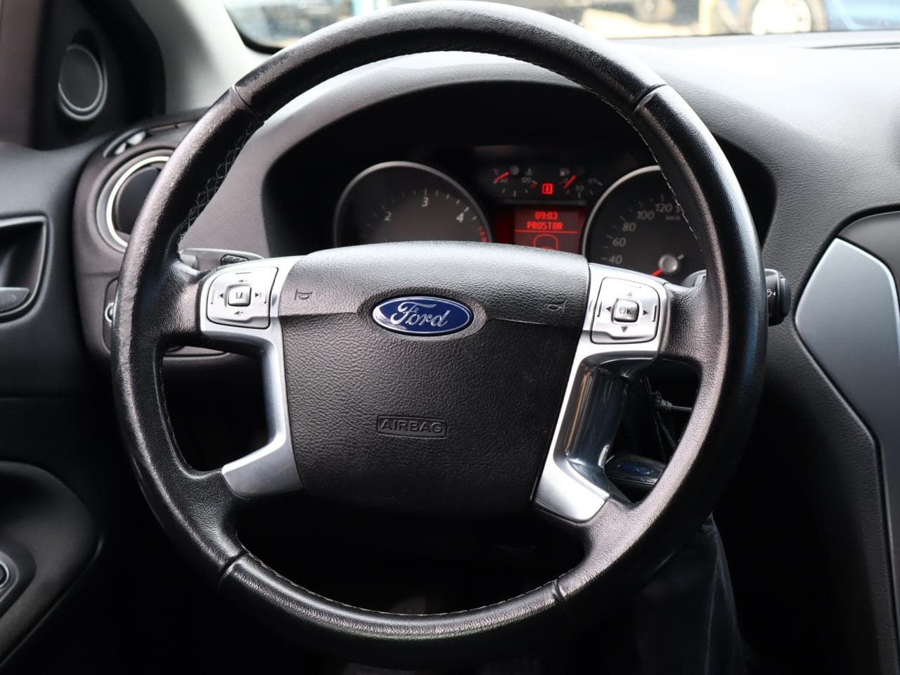 2011 Ford Mondeo - 37