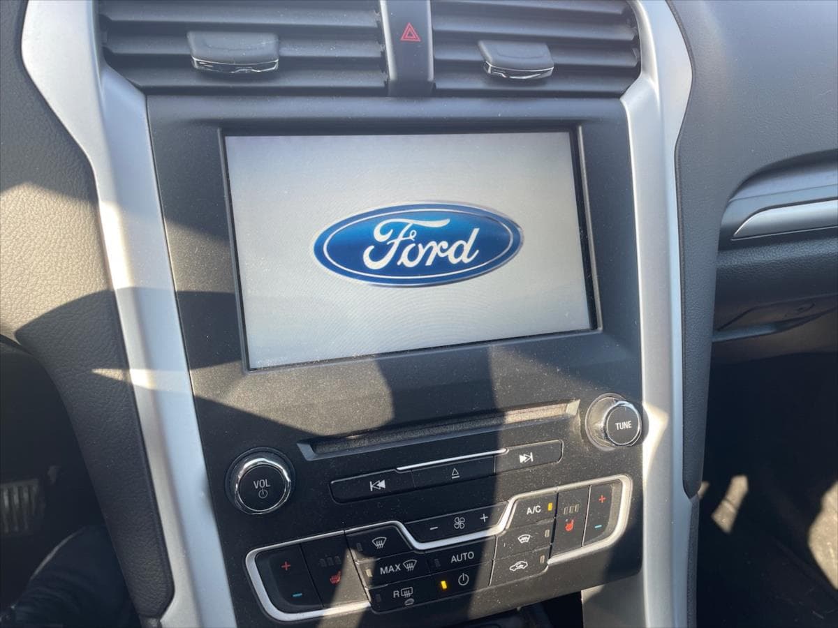 2015 Ford MONDEO - 11