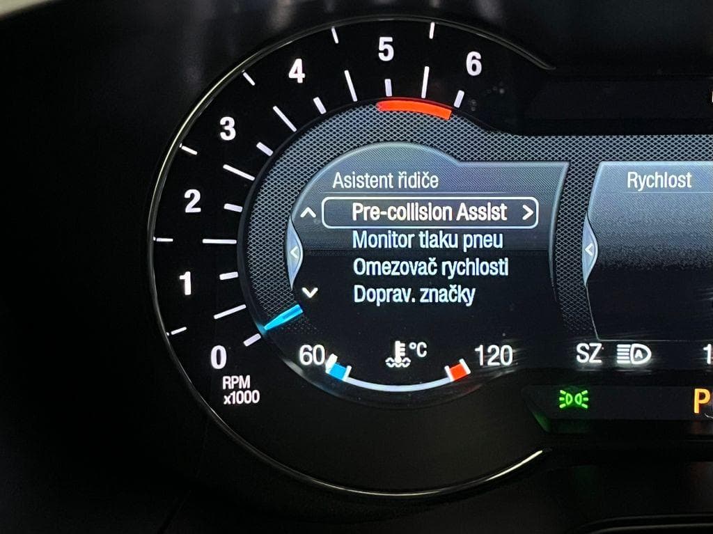 2020 Ford MONDEO - 14
