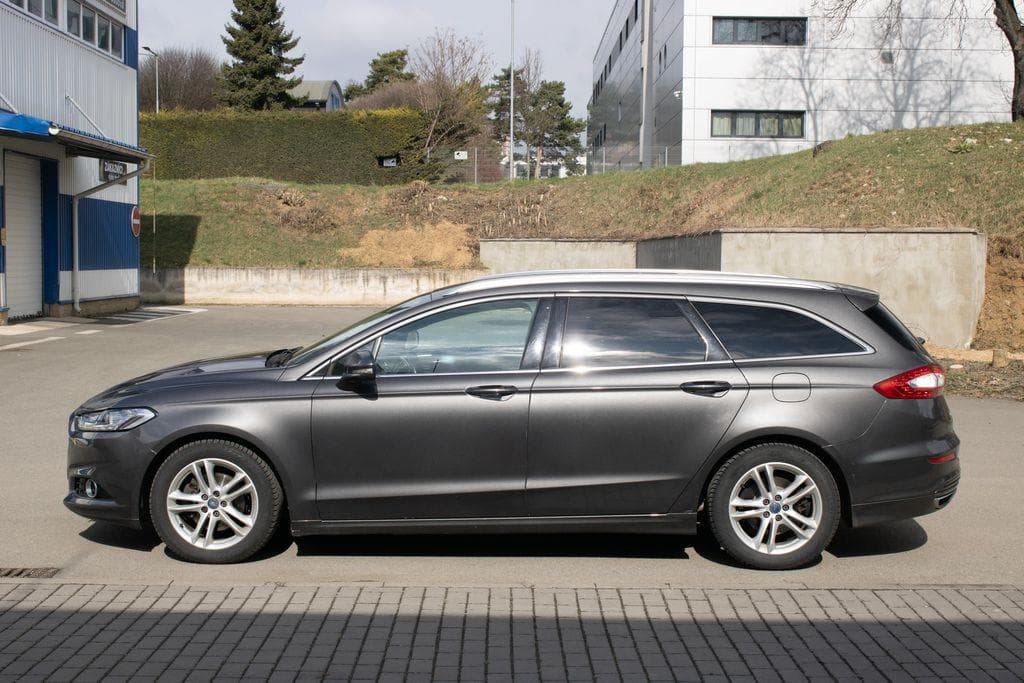 2015 Ford MONDEO - 8