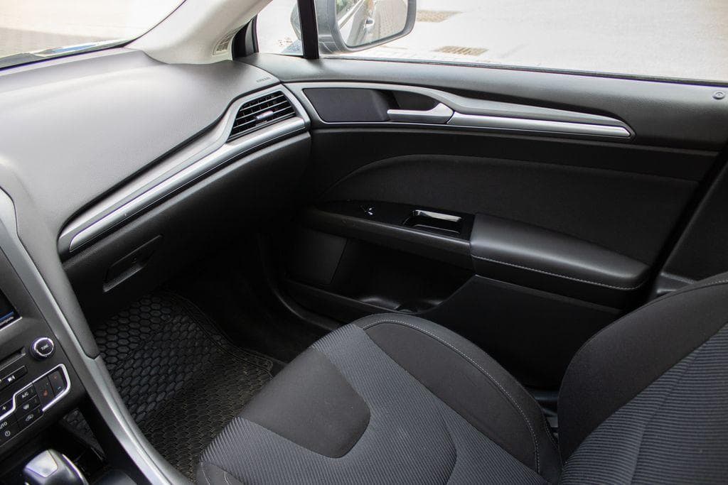 2015 Ford MONDEO - 19