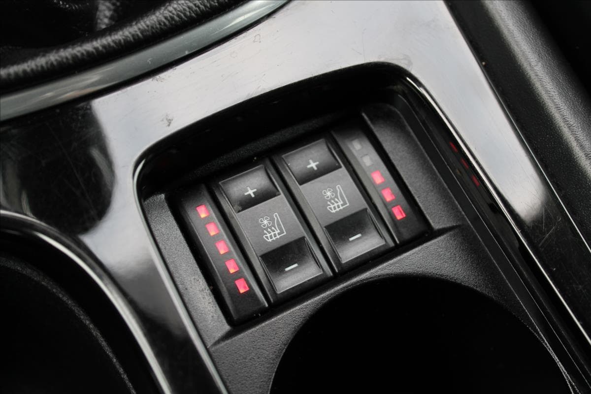 2013 Ford Mondeo - 29