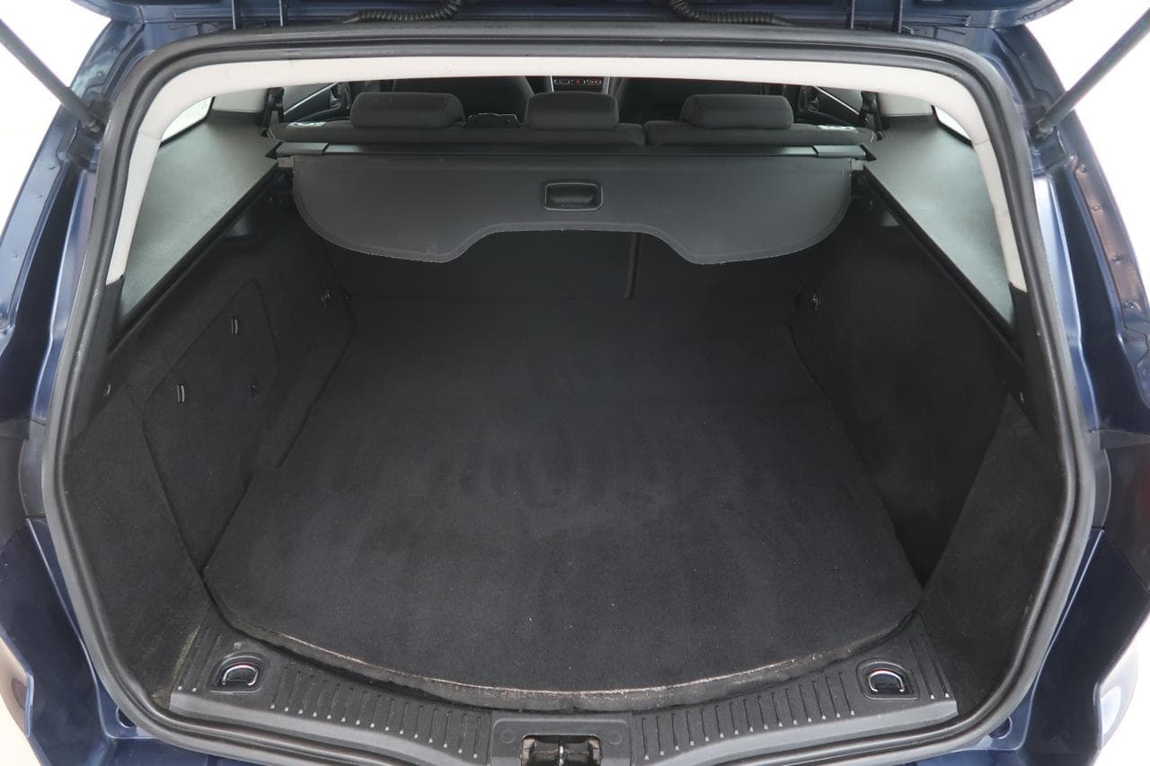 2013 Ford MONDEO - 19