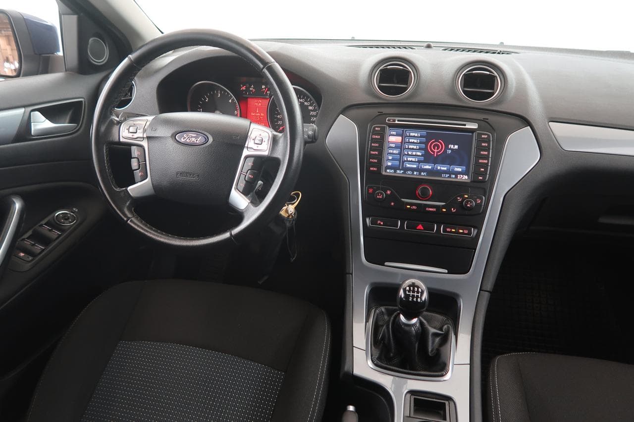 2013 Ford MONDEO - 9