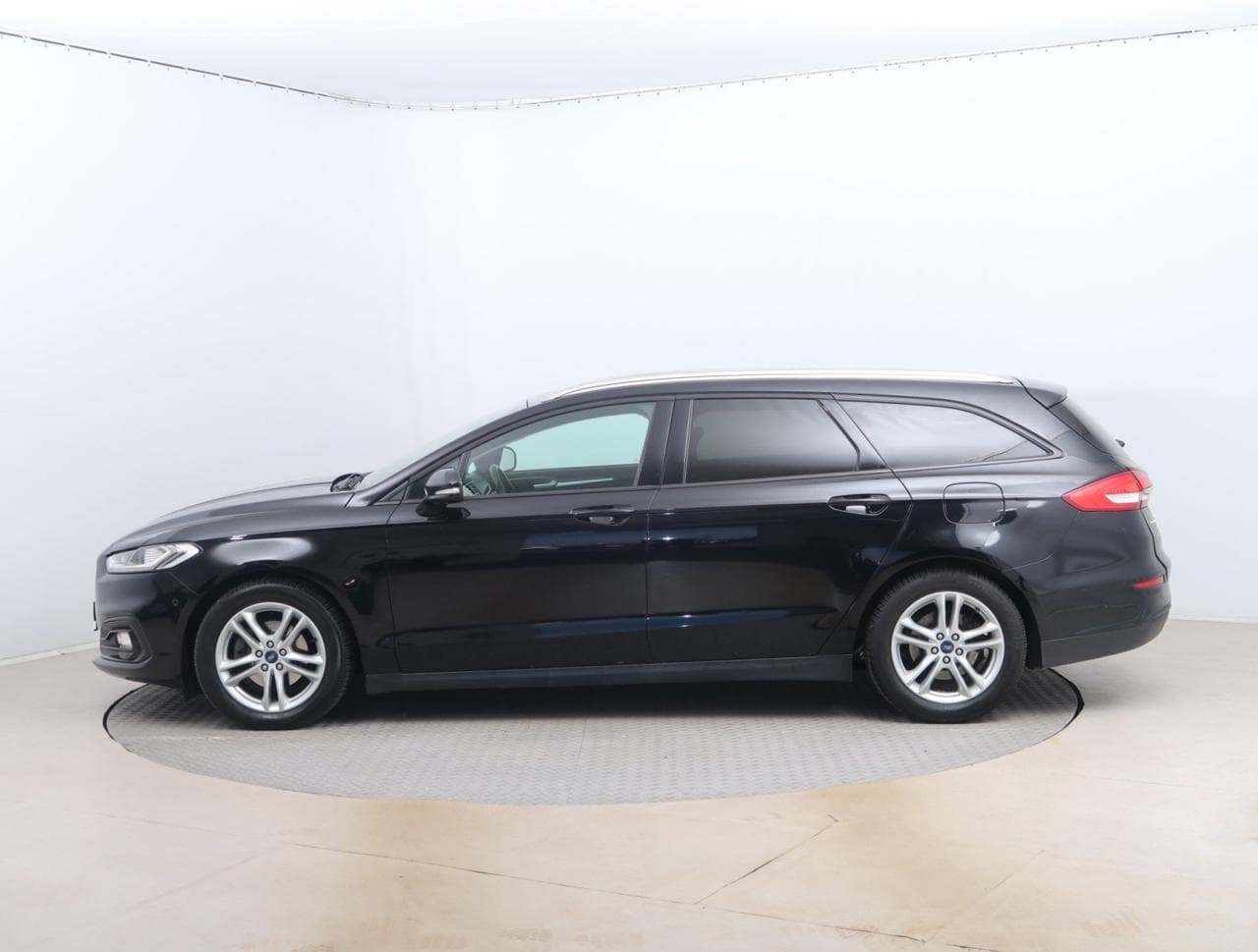 2019 Ford MONDEO - 4