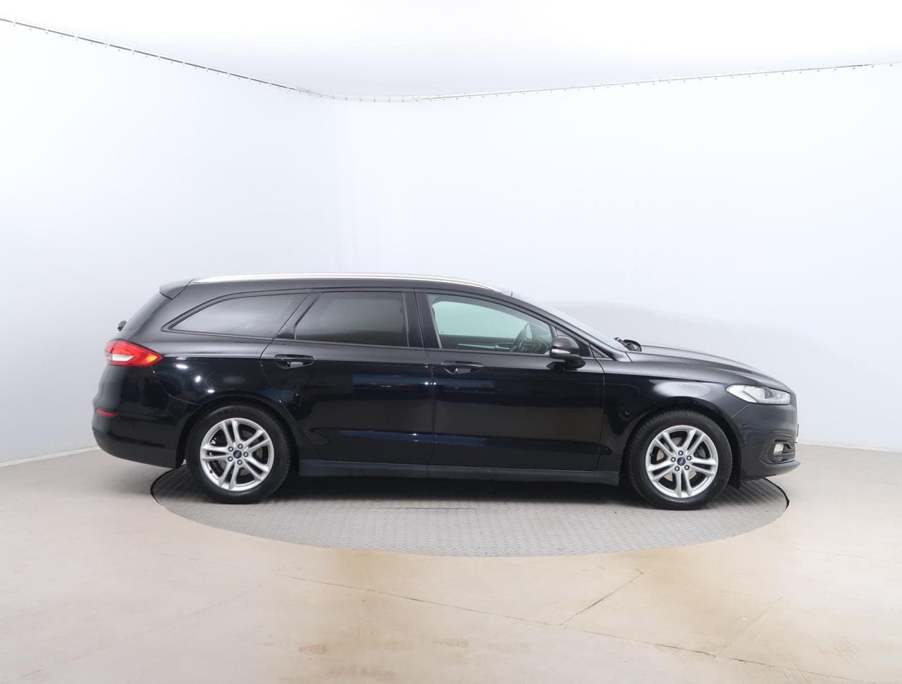 2019 Ford MONDEO - 8