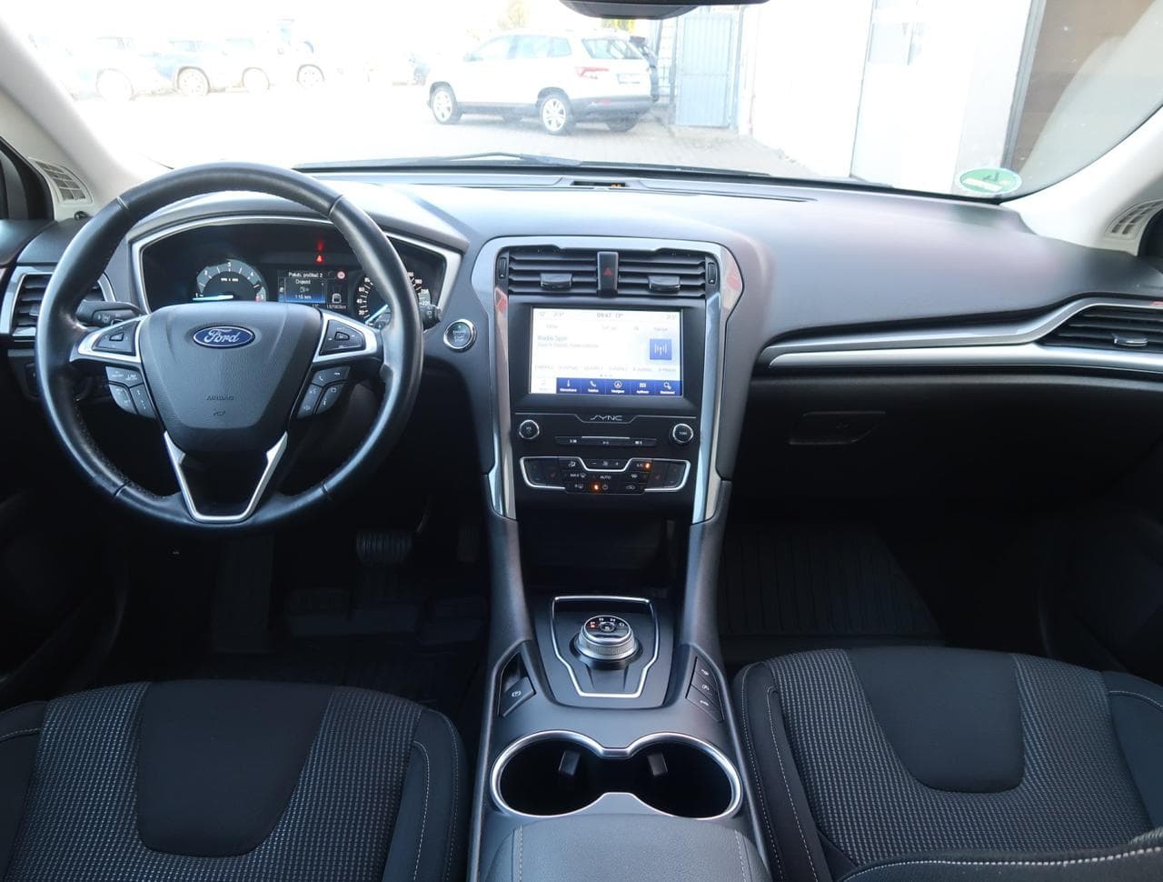 2019 Ford MONDEO - 10