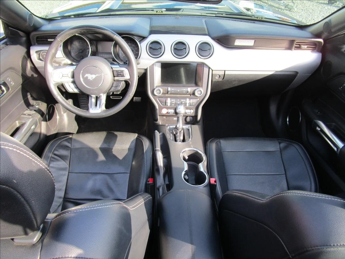 2016 Ford Mustang - 15