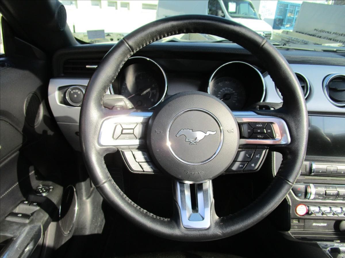 2016 Ford Mustang - 16