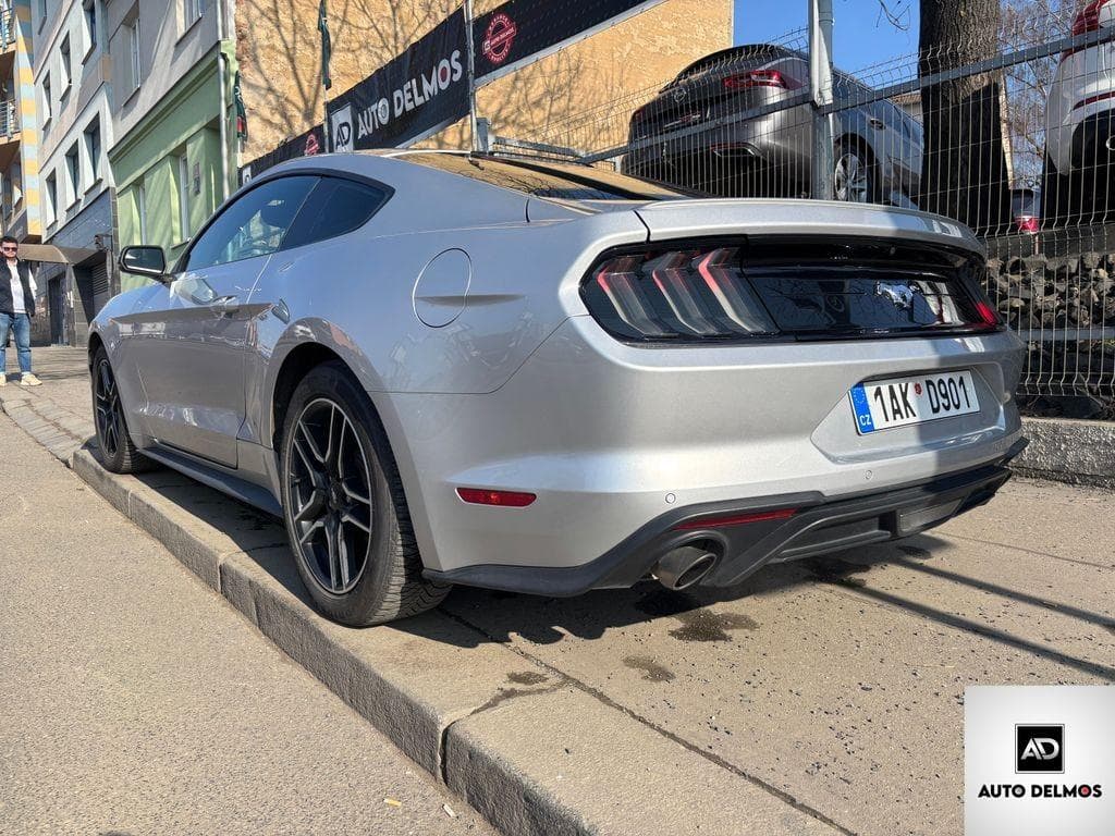 2018 Ford Mustang - 4