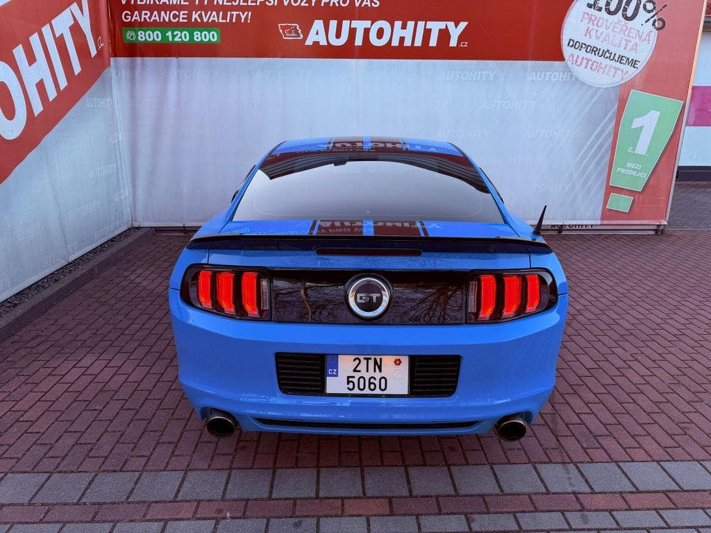 2013 Ford MUSTANG - 10