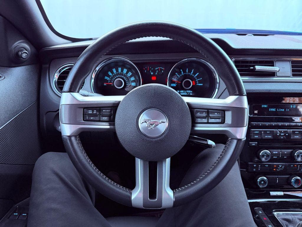 2013 Ford MUSTANG - 17