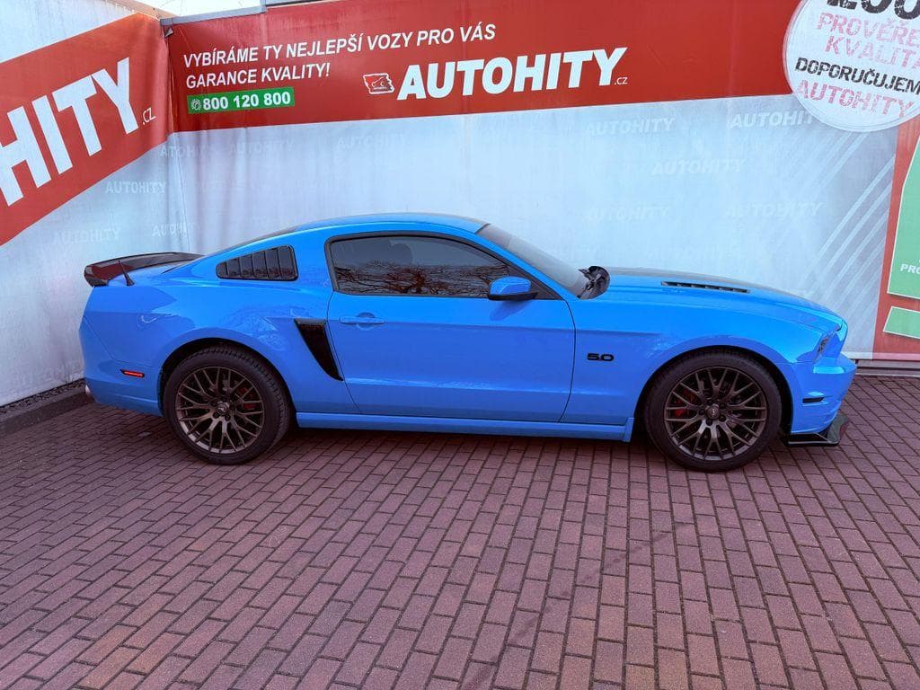 2013 Ford MUSTANG - 7