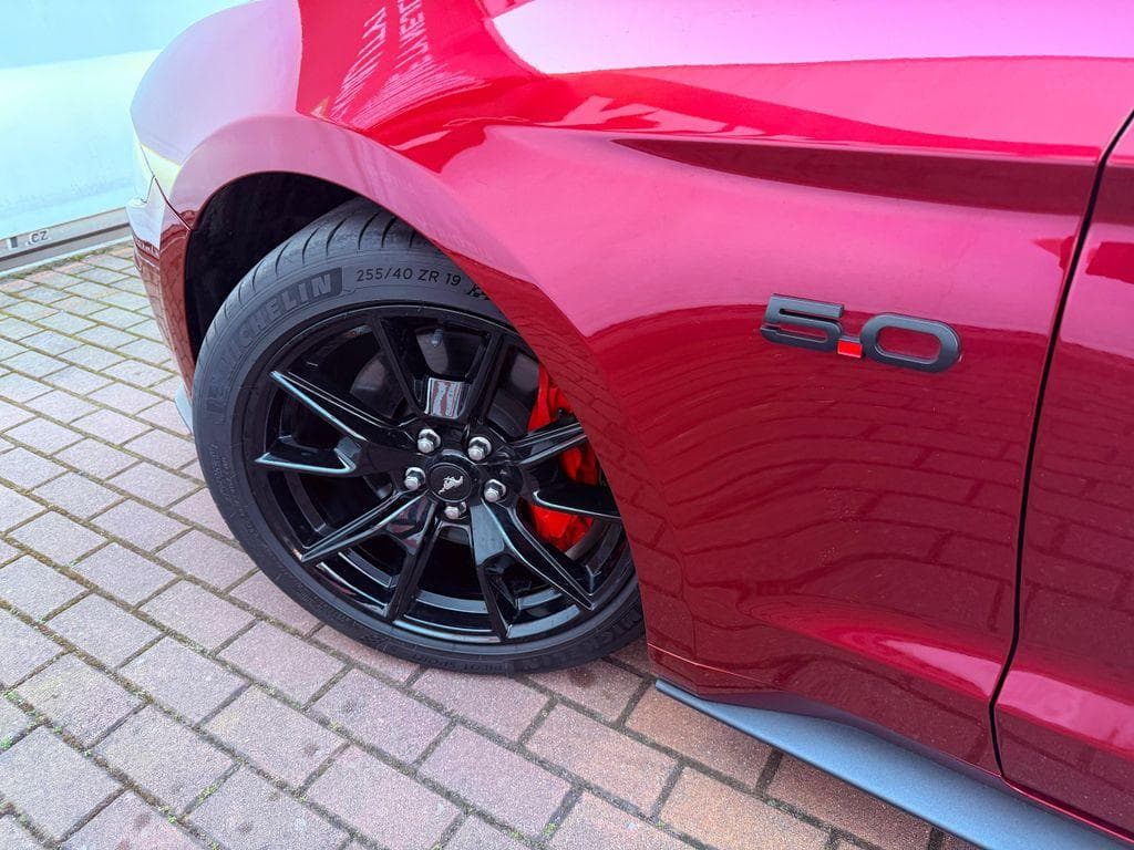2018 Ford MUSTANG - 5