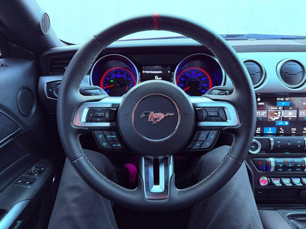 2018 Ford MUSTANG - 17