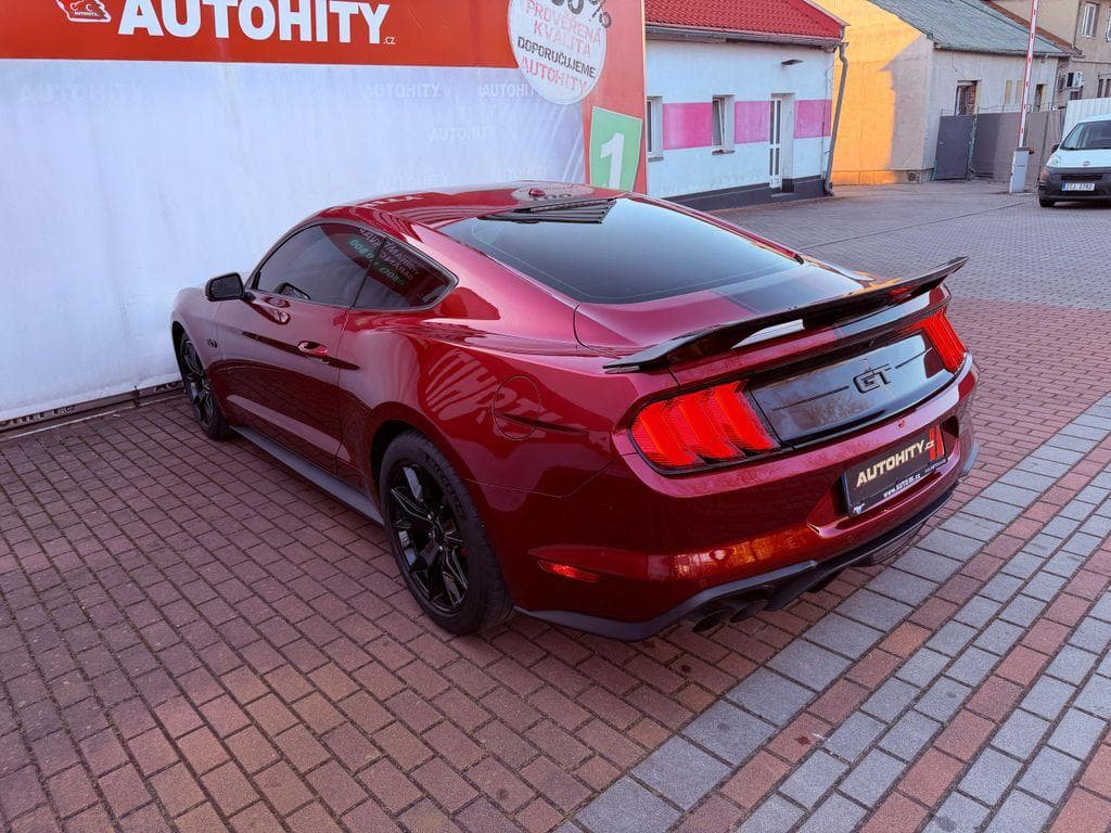 2018 Ford MUSTANG - 10