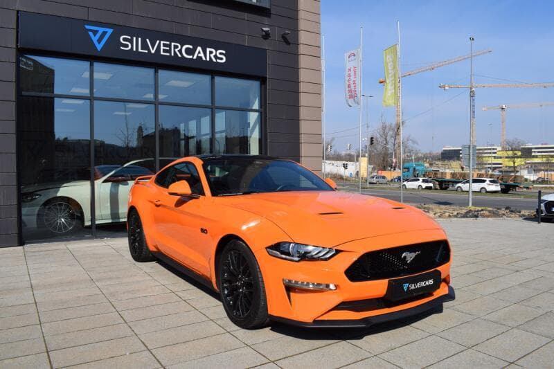 2022 Ford Mustang - 11