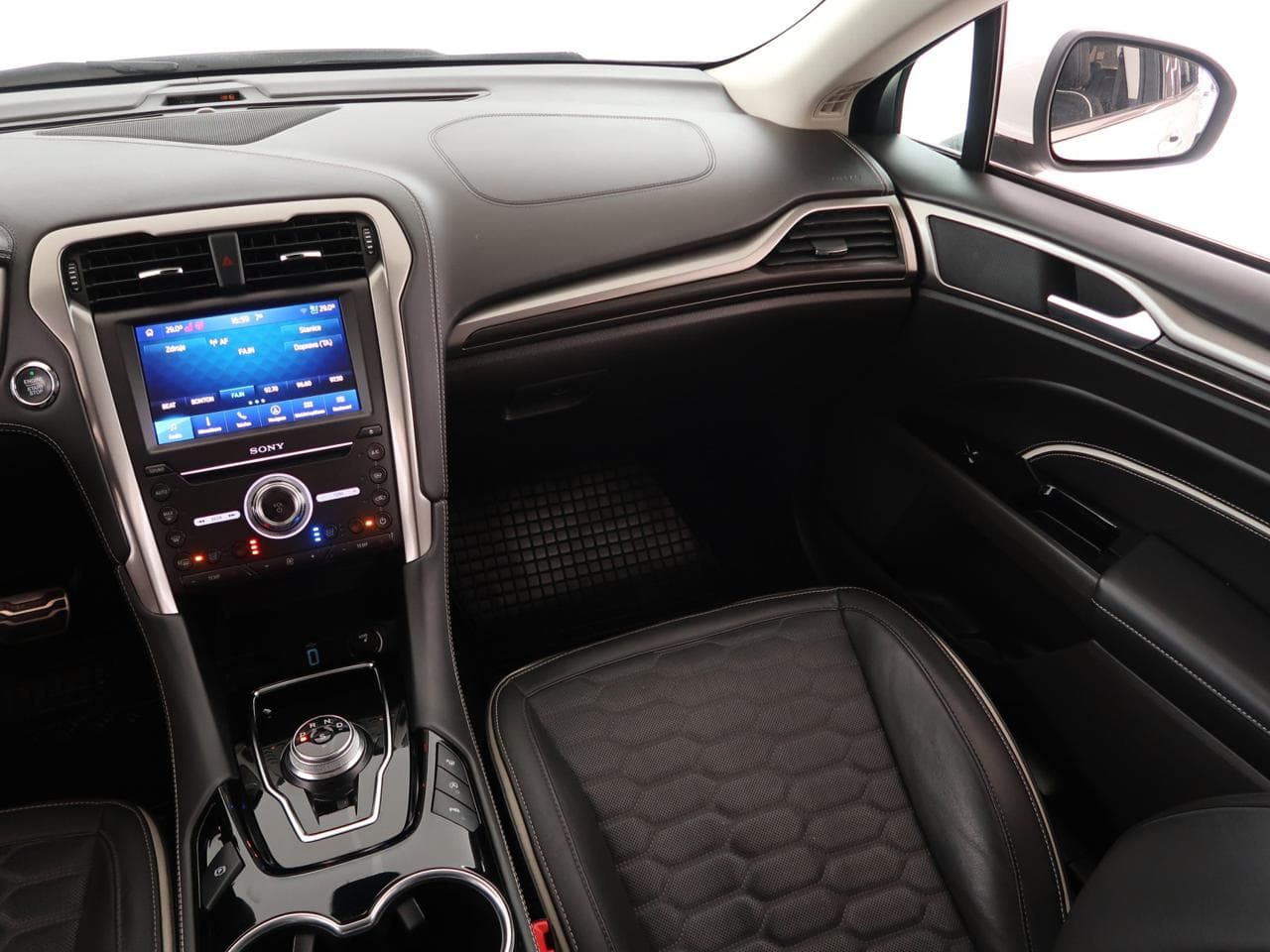 2020 Ford MONDEO - 11