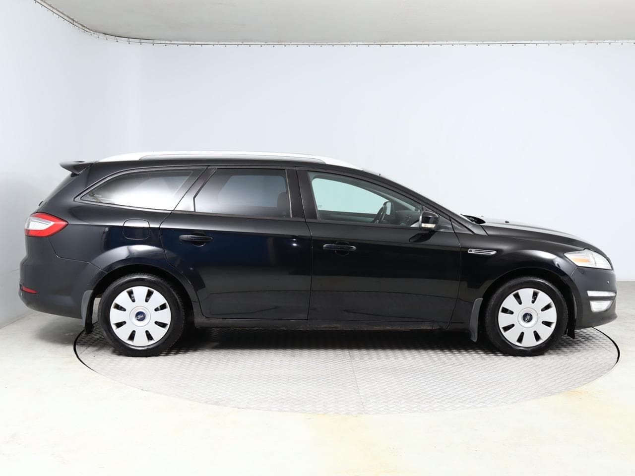 2011 Ford MONDEO - 8