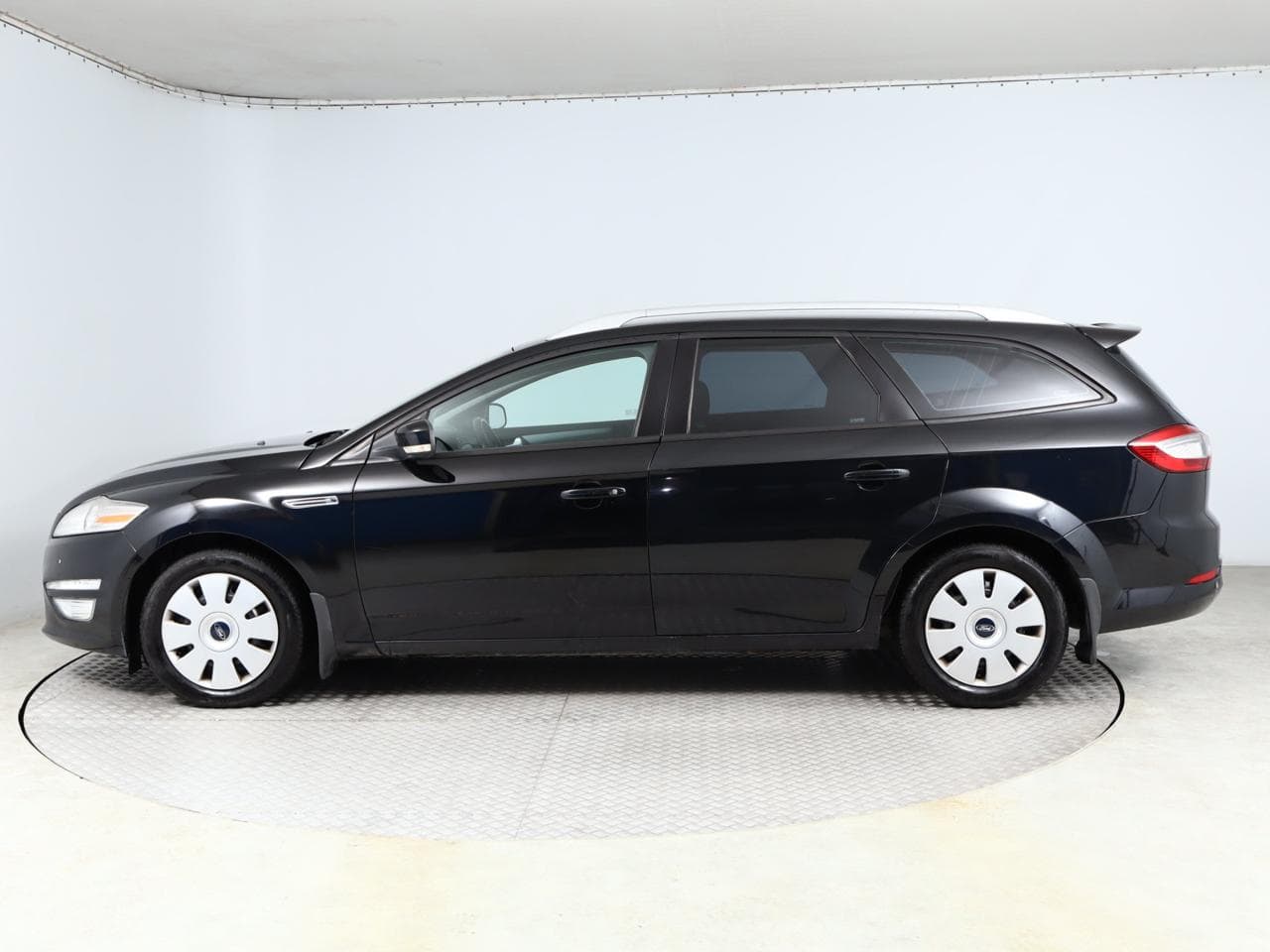 2011 Ford MONDEO - 4