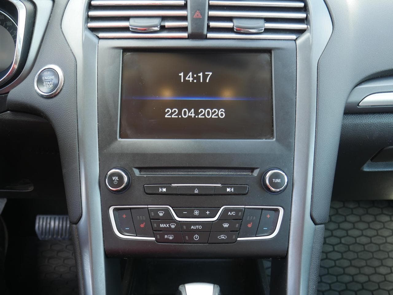 2015 Ford MONDEO - 28