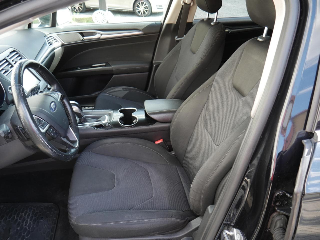 2015 Ford MONDEO - 15