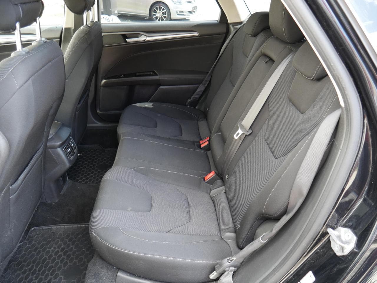 2015 Ford MONDEO - 17