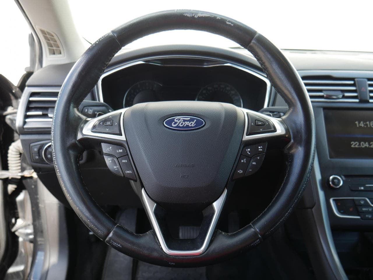 2015 Ford MONDEO - 30