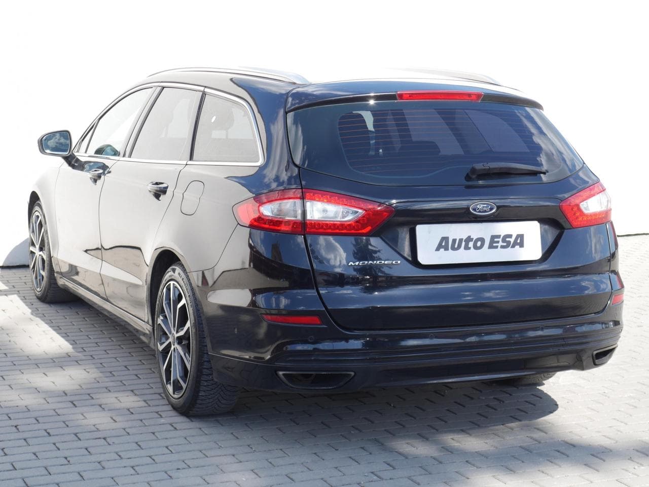 2015 Ford MONDEO - 9