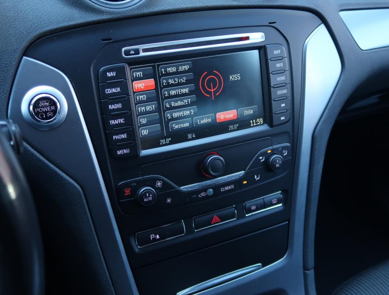 2014 Ford MONDEO - 23