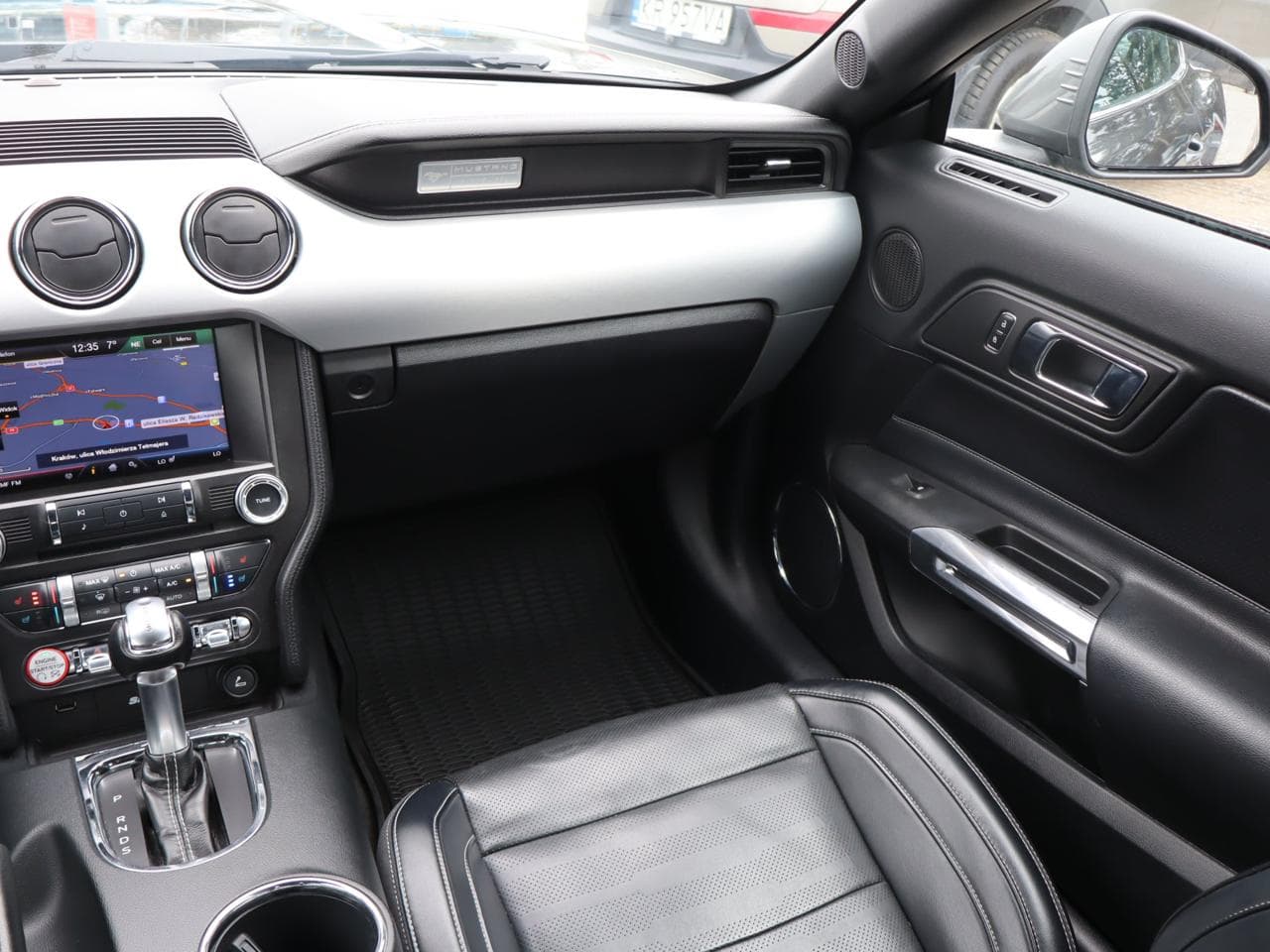 2016 Ford MUSTANG - 17
