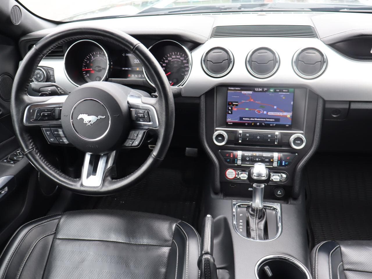 2016 Ford MUSTANG - 16