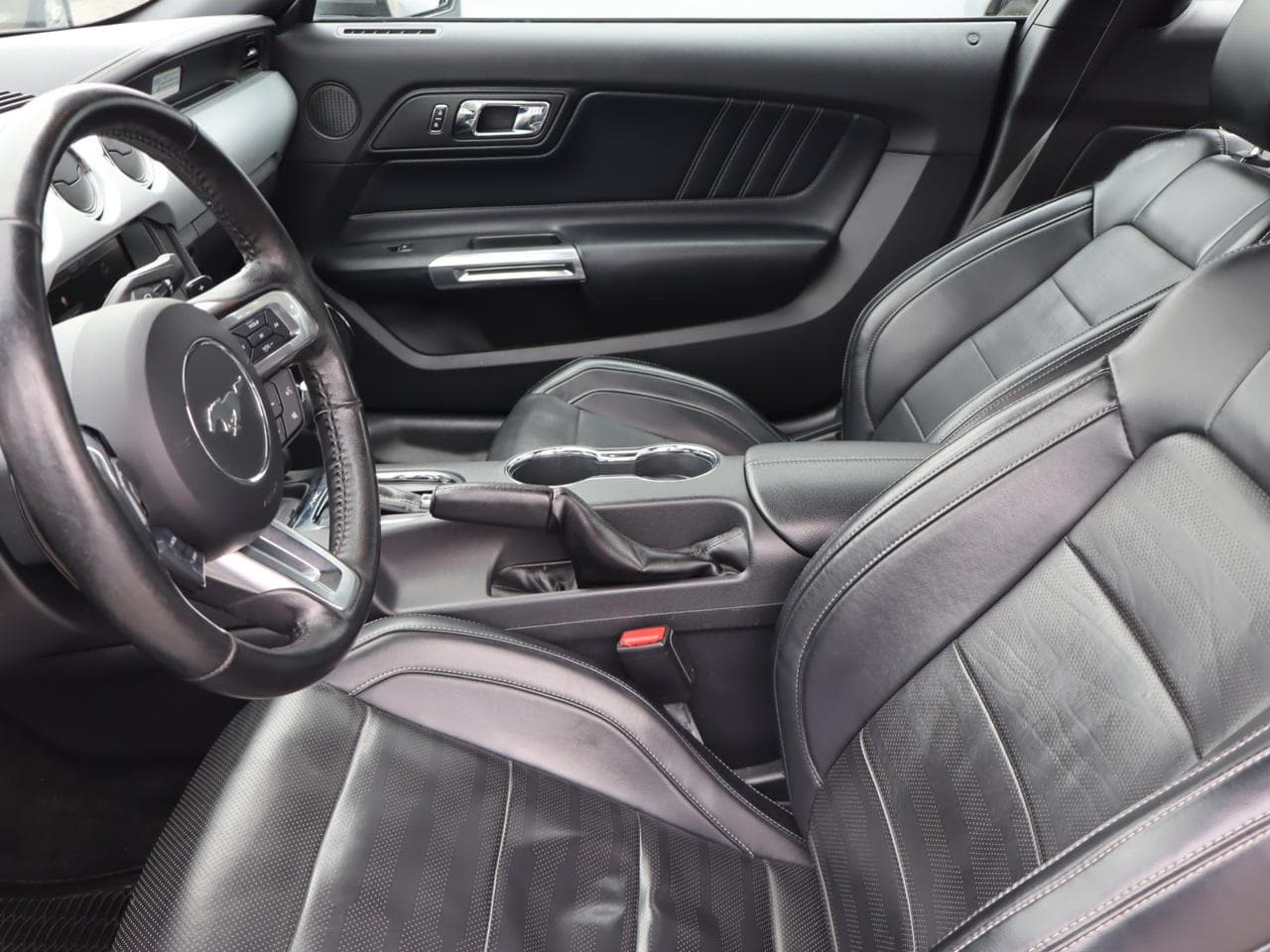 2016 Ford MUSTANG - 22