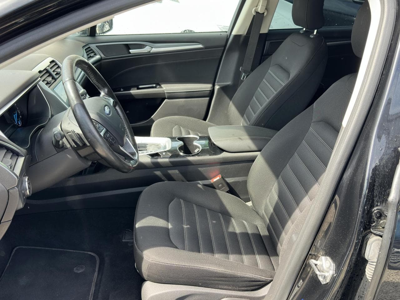 2017 Ford MONDEO - 9