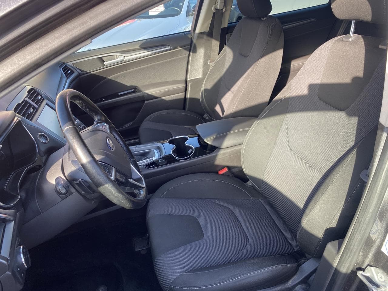 2015 Ford MONDEO - 9